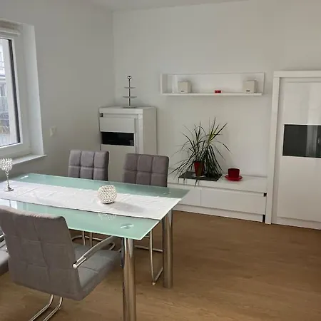 Exklusives & Terrasse Nahe Am See Apartment *